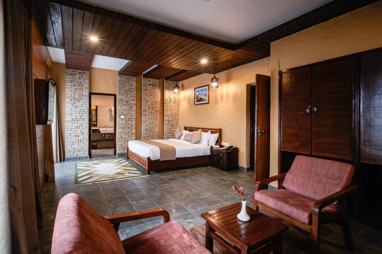 Bar Peepal Resort Pokhara Esterno foto